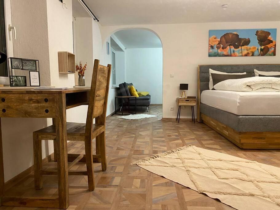 Ferienwohnung Kleinod Sayn Bendorf Luaran gambar