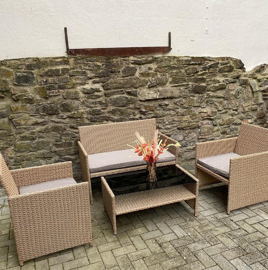 Ferienwohnung Kleinod Sayn Bendorf Luaran gambar