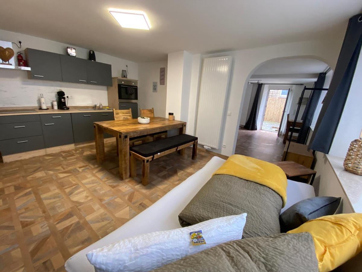 Ferienwohnung Kleinod Sayn Bendorf Luaran gambar