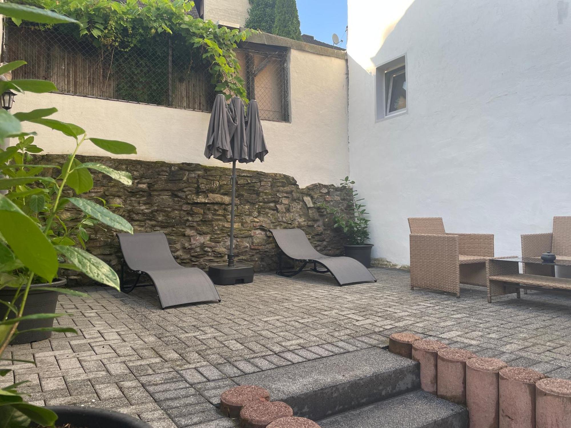 Ferienwohnung Kleinod Sayn Bendorf Luaran gambar